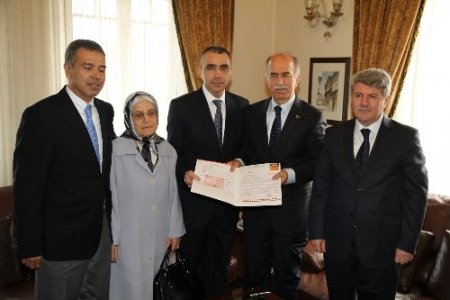 Öztimurlar ailesi önce okulu yaptı şimdi atölyesini yapacak