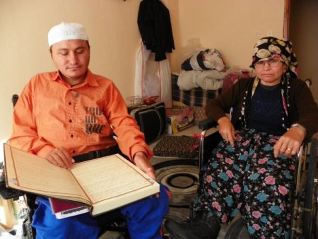 Özürlü imtihanını kazanan imam hatipli genç işe başlayamadı