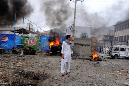 Pakistan’da Bombalı Saldırı: 10 Ölü