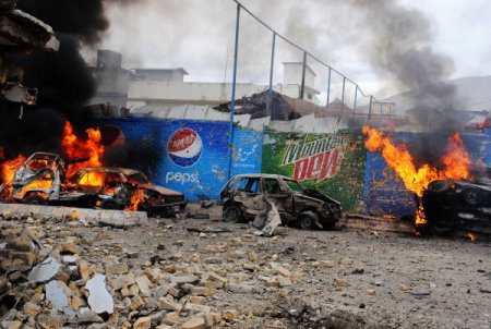 Pakistan’da Bombalı Saldırı: 10 Ölü