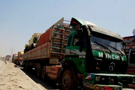 Pakistan'da Nato’ya Malzeme Taşıyan Yol Yeniden Açıldı