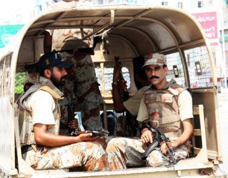 Pakistan’ın Karaçi Şehrinde ‘temizlik’ Operasyonu: 90 Gözaltı