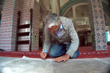 Pakistanlı ressam, Selimiye'nin güzelliğini Ankara'ya taşıdı (Özel)