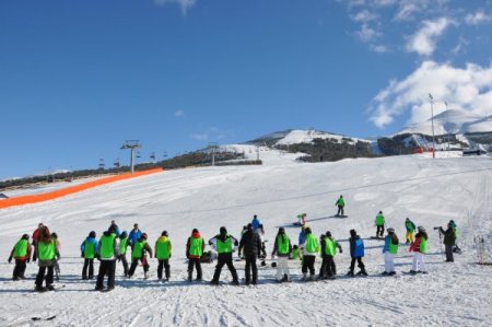Palandöken Kayak Merkezi’nde Xanadu, kayak sezonunu açtı