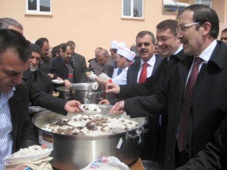 Palandöken'de 4 Bin Kişiye Kutlu Doğum Aşı Dağıtıldı