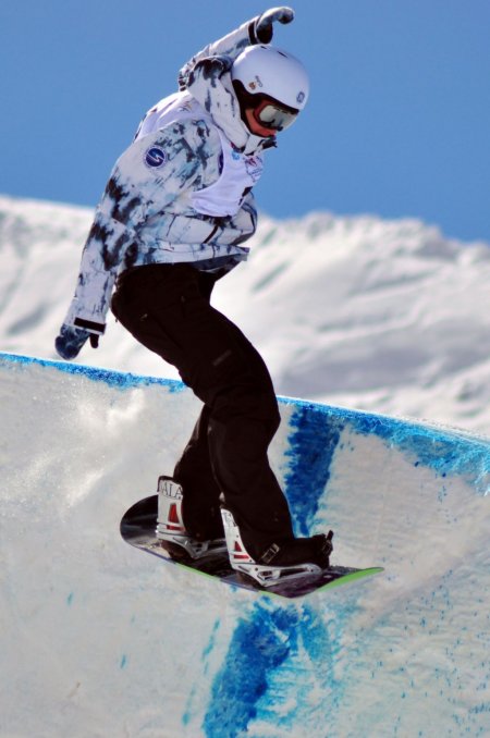 Palandöken'de bu sefer fırtına değil, snowboardçılar esti