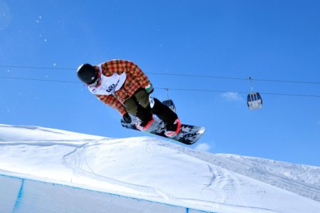 Palandöken'de bu sefer fırtına değil, snowboardçılar esti