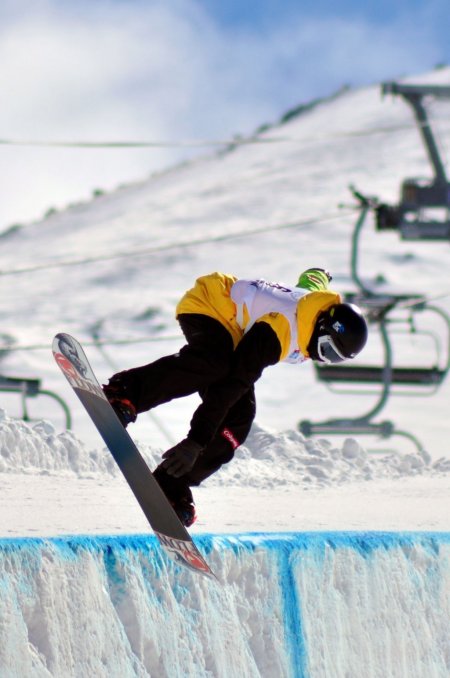 Palandöken'de bu sefer fırtına değil, snowboardçılar esti