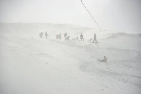 Palandöken’de snowboardçılar ölüme meydan okudu