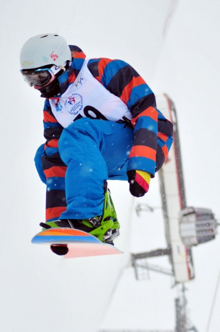 Palandöken’de snowboardçıların idmanı nefes kesti