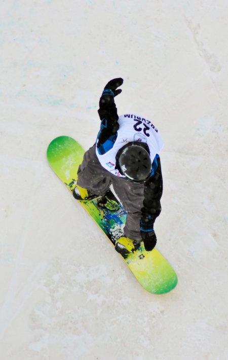 Palandöken’de snowboardçıların idmanı nefes kesti