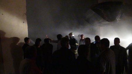 Pamuk deposunda yangın