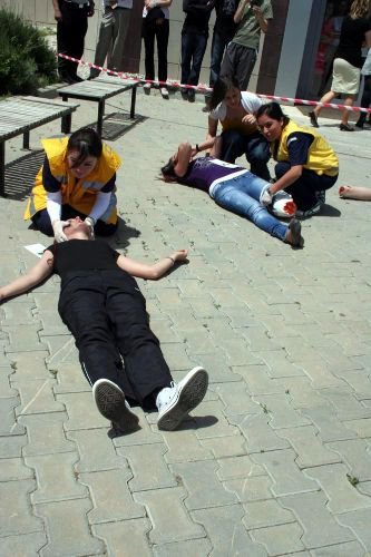 Pamukkale Üniversitesi Öğrencilerinin Patlama Senaryosu Gerçeği Aratmadı