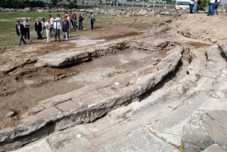 Pamukkale'deki Antik Havuz Ve Kaynaklar Tekrar Kullanılacak