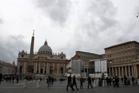 Papa'nın istifası İtalya'da gündemi sarstı