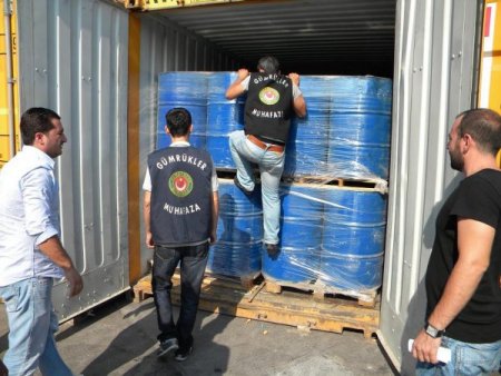 Paravan şirketle piyasaya 20 milyon liralık kaçak akaryakıt sürmüşler