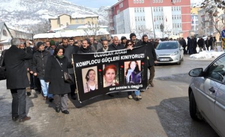 Paris'te 3 kadının öldürülmesi Tunceli'de protesto edildi