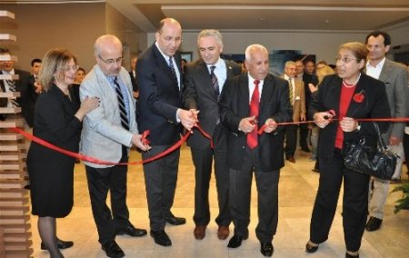 ‘Parmaklarımın Ucundaki Bahçe’ sergisi açıldı