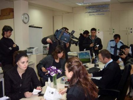 Pasaport Ve Trafik Tescilde 'online' Dönem