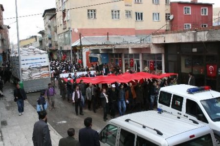 Pasinler'de 'polis-halk El Ele' Yürüyüşü Yapıldı