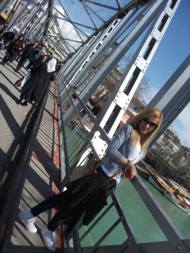 Pastane önündeki pompalı tüfekli saldırıda arkeolog hayatını kaybetti