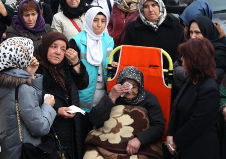 Patlamada hayatını kaybeden güvenlik görevlisi Akarsu son yolculuğuna uğurlandı