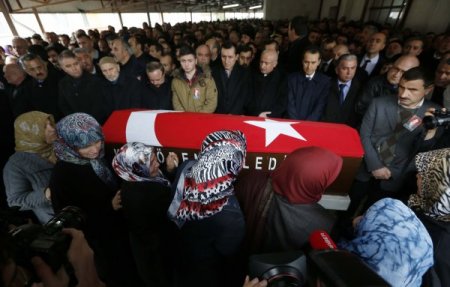 Patlamada hayatını kaybeden güvenlik görevlisi Akarsu son yolculuğuna uğurlandı