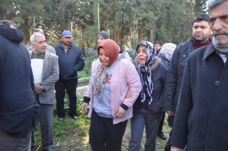 Patlamada ölen Türkler toprağa verildi