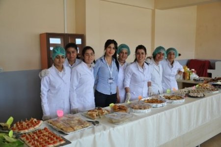 Patnos KTM Lisesi sergisi ilgi gördü