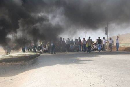 Patnos Sanayi Sitesi Esnafı, Lastik Yakıp Karayolunu Trafiğe Kapattı