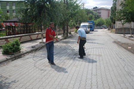 Patnos'ta elektrik şebekesinin yer altına alınmasına başlandı