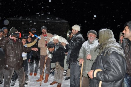 Patnos'ta rahatsızlanan hastaya 8 saat sonra ulaşıldı