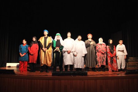 Patnos'ta sahnelenen tiyatro, izleyenleri ağlattı