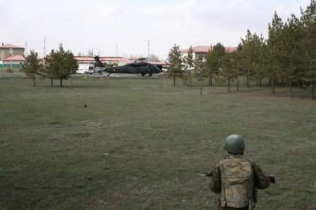 Patnos'taki Patlamada Kolu Kopan Çocuk, Erzurum'a Sevk Edildi