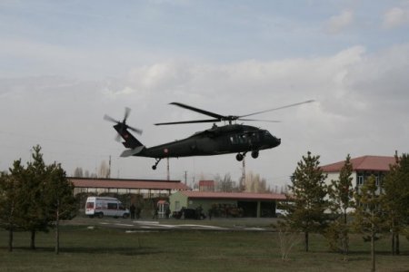 Patnos'taki Patlamada Kolu Kopan Çocuk, Erzurum'a Sevk Edildi
