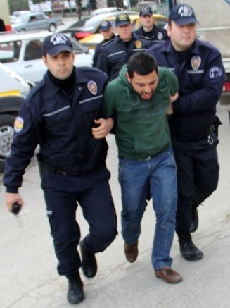 Patriot protestocularına polis müdahale etti