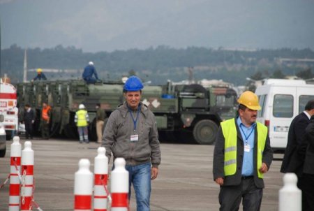 Patriotlar 300 araç ve 100 konteynerle getirildi