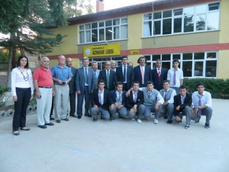 PAÜ Rektörü Bağcı, 42 yıl sonra ilkokul diplomasını aldı