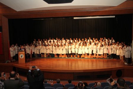 PAÜ’nün 105 tıp öğrencisi beyaz önlük giydi