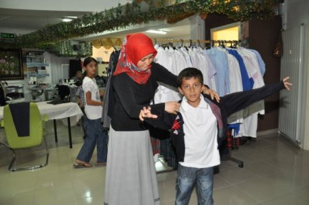 Paylaşım Noktası'ndan öğrencilere okul yardımı