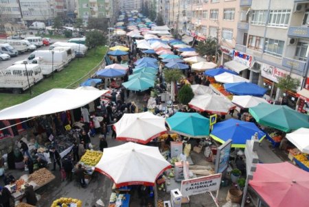 'Pazar yerleri kanuna uygun değil, savcılığa suç duyurusunda bulunacağız'