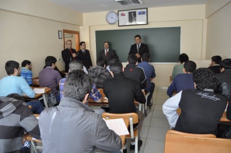 Pazarcık Belediye Başkanı Fem Dershanesi'ni ziyaret etti