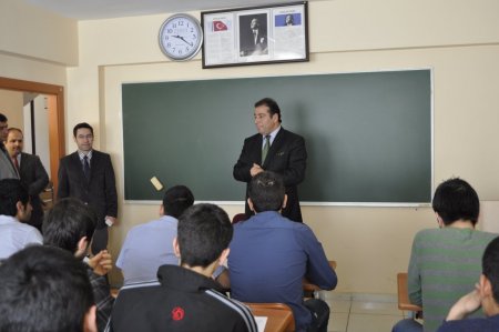 Pazarcık Belediye Başkanı Fem Dershanesi'ni ziyaret etti