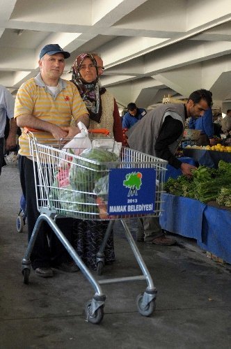 Pazarda market arabası hizmeti