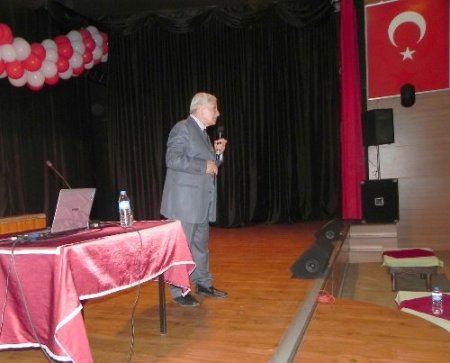 Pedagog Ali Çankırılı, çocuklara söz geçirme sanatını anlattı