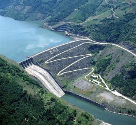 Pehlivan: Barajlardaki doluluk oranları normalin üzerinde