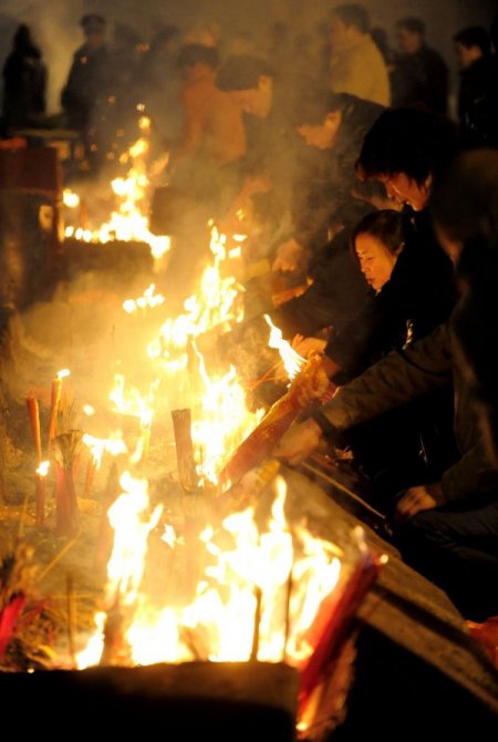 Pekin'de Yeni Yıl Kutlamalarında 54 Kişi Yaralandı