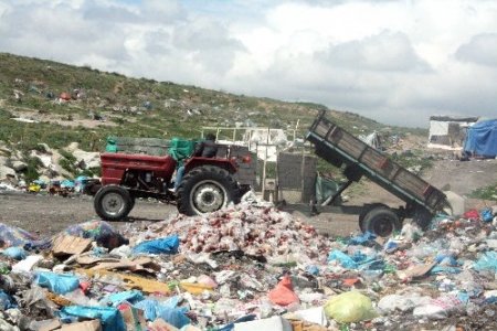 Peribacaları ile kaplı Ortahisar Vadisi çöp vadisi oldu