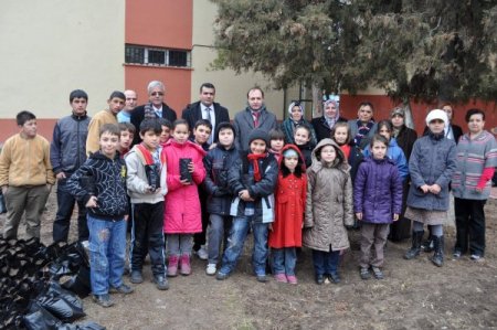 Pet Şişeleri Saksı Yaptılar, Bir Yılda 7 Bin Fidan Yetiştirdiler