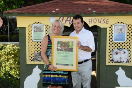 PETA, Rixos’a ‘Hayvan Dostu Otel’ ödülü verdi